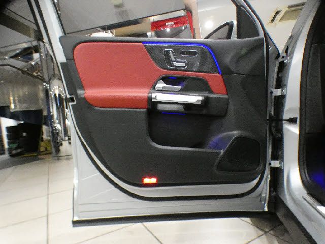 MERCEDES BENZ MERCEDES AMG GLB class 2022