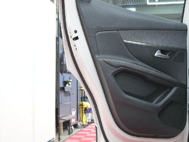 PEUGEOT PEUGEOT 3008 2018