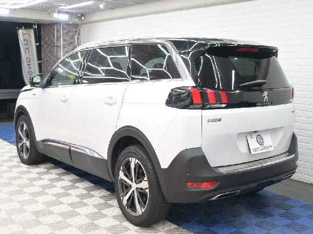 PEUGEOT PEUGEOT 5008 2021