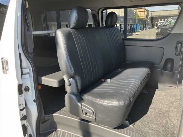 TOYOTA HIACE van 4WD 2022