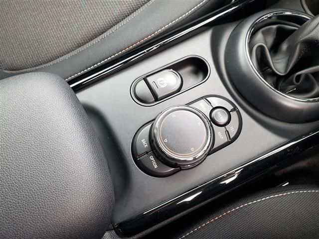 BMW BMW MINI COOPER CLUBMAN 2016