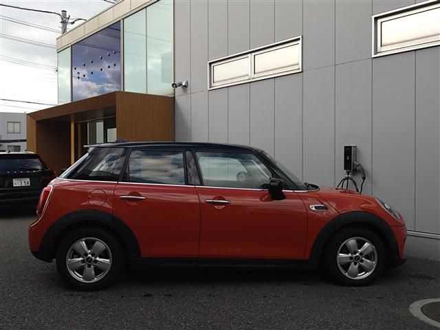 BMW MINI COOPER D 5DOOR 2021