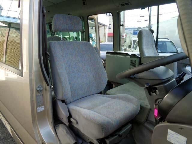 TOYOTA COASTER 2005