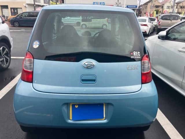DAIHATSU ESSE 2010