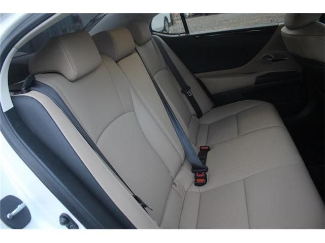 TOYOTA LEXUS ES300h 2020