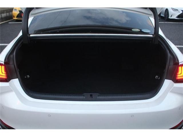 TOYOTA LEXUS ES300h 2020