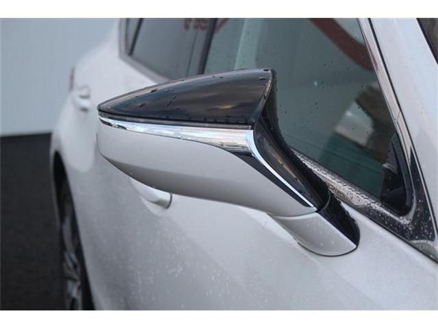 TOYOTA LEXUS ES300h 2020