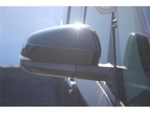 TOYOTA NOAH HYBRID 2022