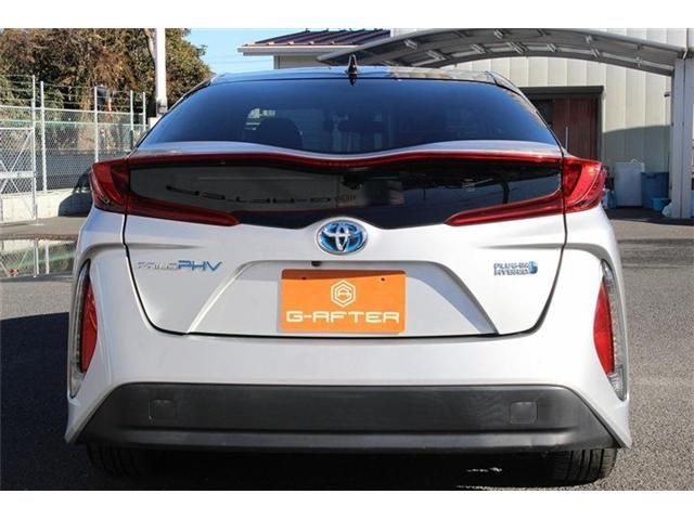 TOYOTA PRIUS PHV 2017