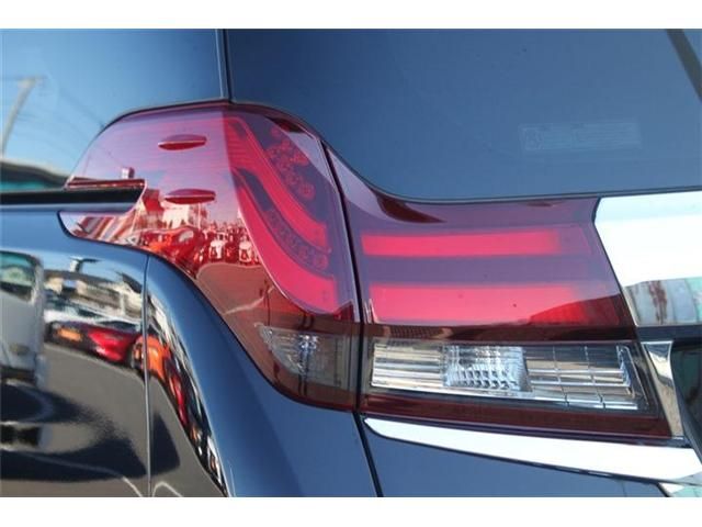 TOYOTA ALPHARD 4WD 2015