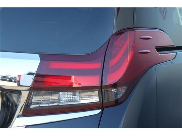 TOYOTA ALPHARD 4WD 2015