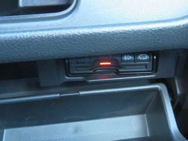 NISSAN SERENA  S-HYBRID 2013