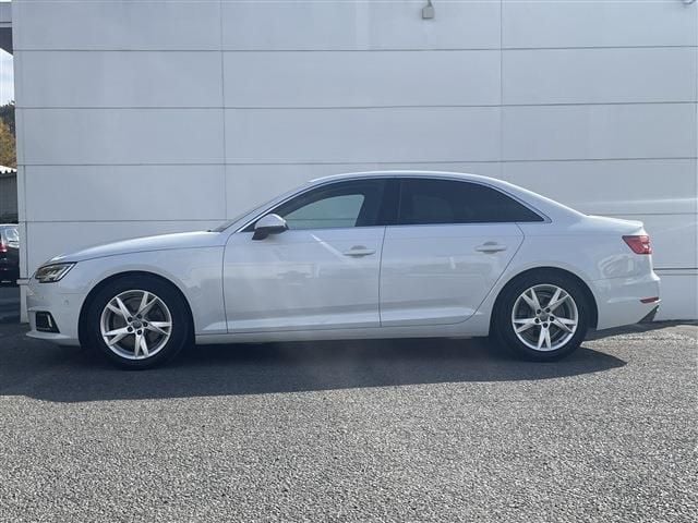 AUDI AUDI A4 2016