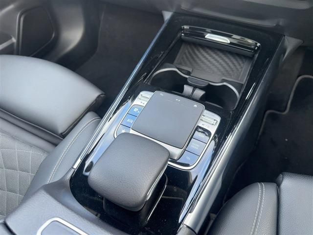 MERCEDES BENZ MERCEDES BENZ GLB 2021