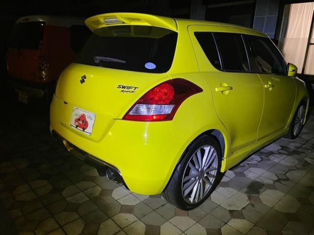 SUZUKI SWIFT 2015