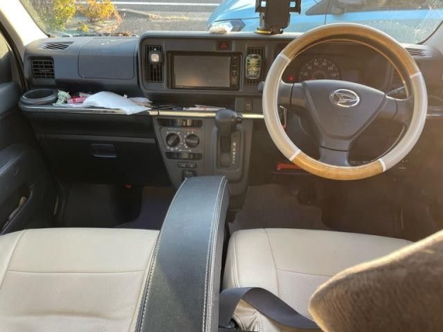 DAIHATSU HIJET CARGO 4WD 2018