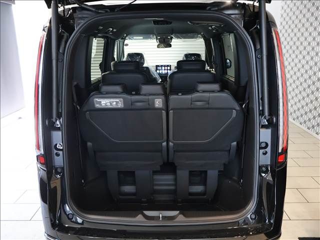 HONDA STEPWAGON e:HEV SPADA 2025