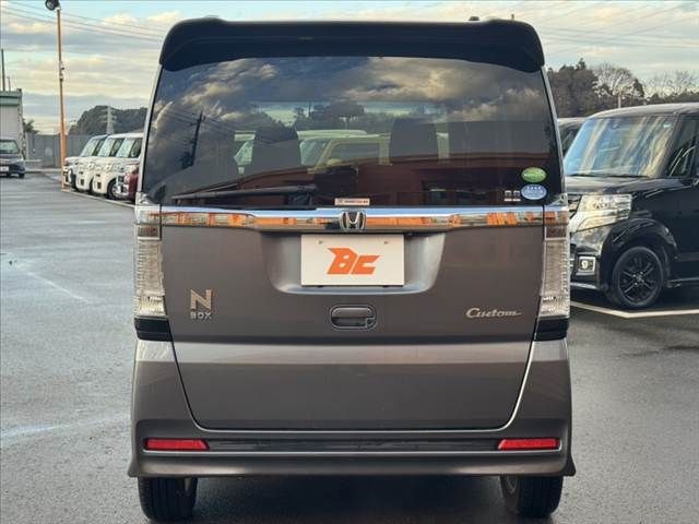 HONDA N BOX CUSTOM 2016