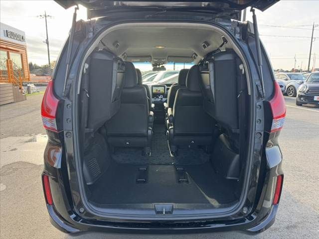 HONDA FREED HYBRID 2019