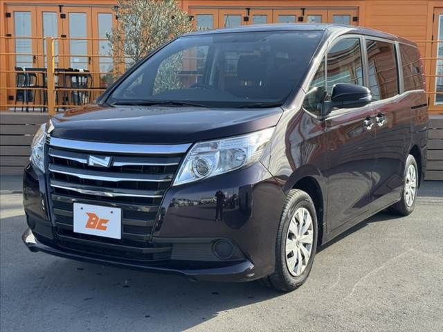 TOYOTA NOAH 2015