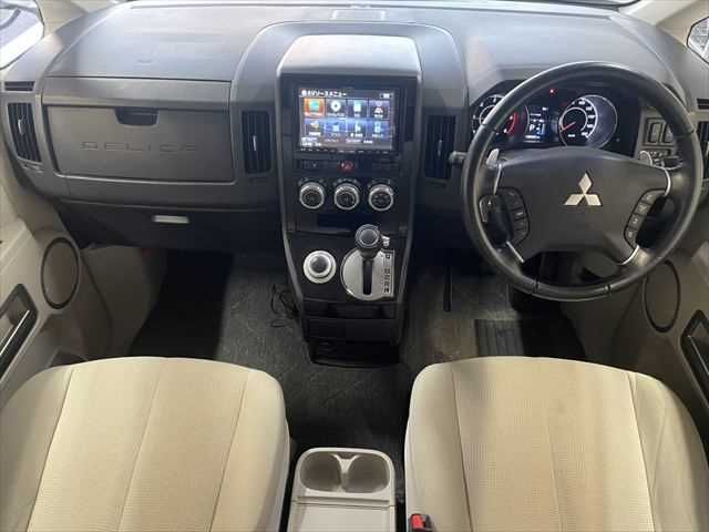 MITSUBISHI DELICA D:5 4WD 2013