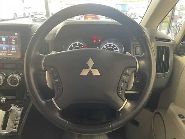 MITSUBISHI DELICA D:5 4WD 2013