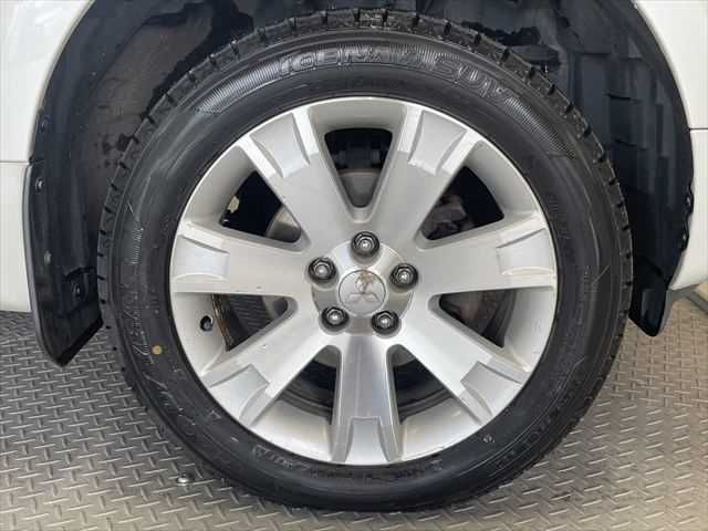 MITSUBISHI DELICA D:5 4WD 2013