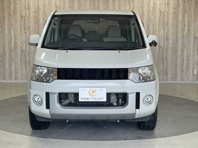 MITSUBISHI DELICA D:5 4WD 2013