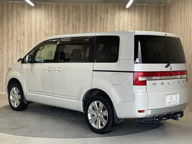 MITSUBISHI DELICA D:5 4WD 2013