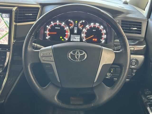 TOYOTA VELLFIRE 2014