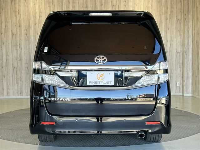 TOYOTA VELLFIRE 2014