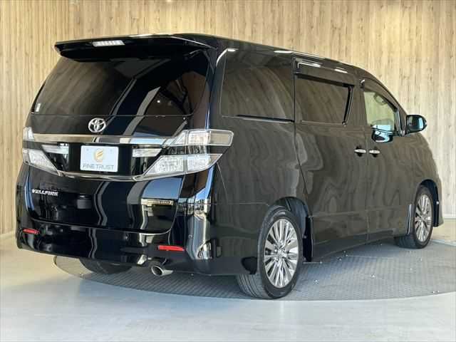 TOYOTA VELLFIRE 2014