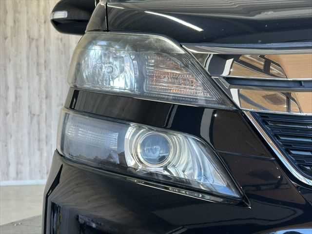 TOYOTA VELLFIRE 2014