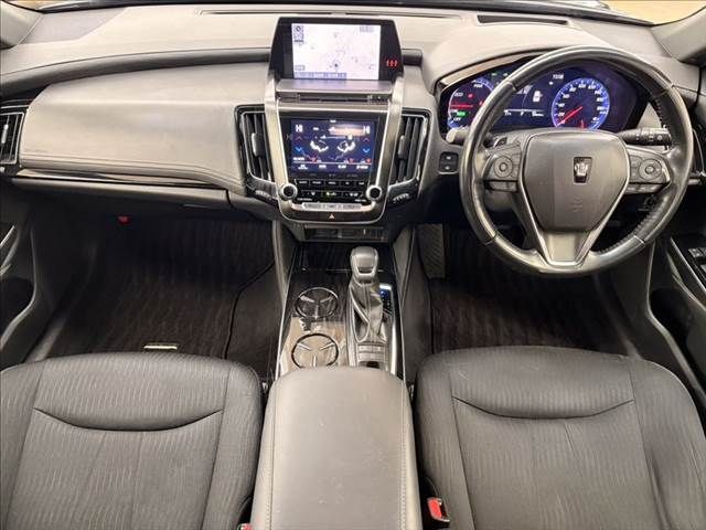 TOYOTA CROWN sedan hybrid 4WD 2018