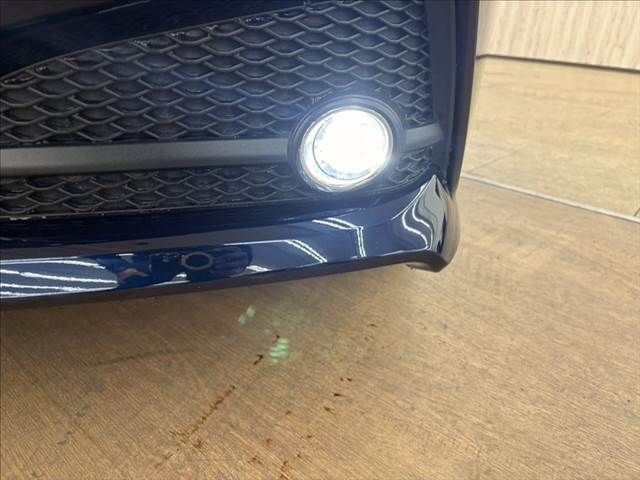 TOYOTA CROWN sedan hybrid 4WD 2018