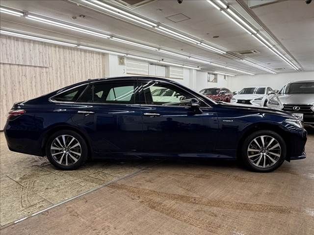 TOYOTA CROWN sedan hybrid 4WD 2018