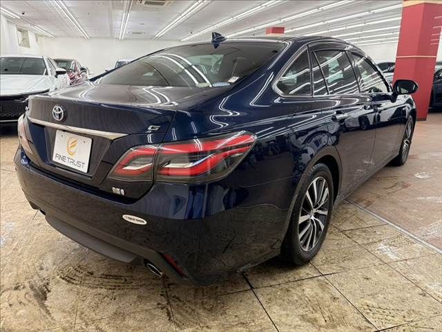 TOYOTA CROWN sedan hybrid 4WD 2018