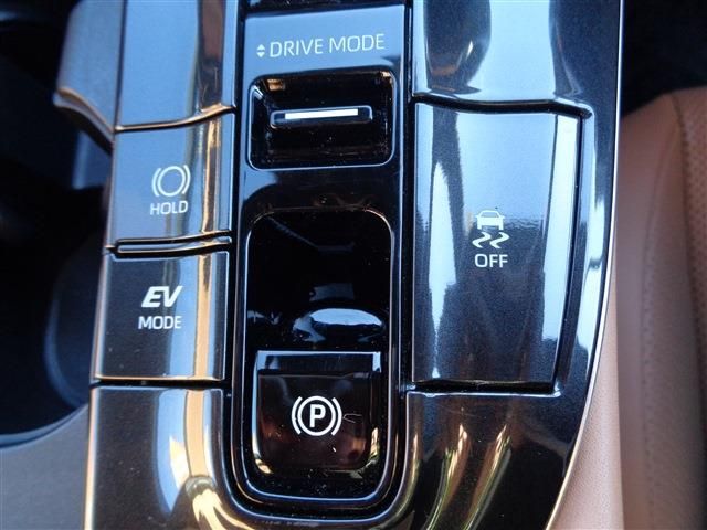 TOYOTA CROWN SPORT 2024