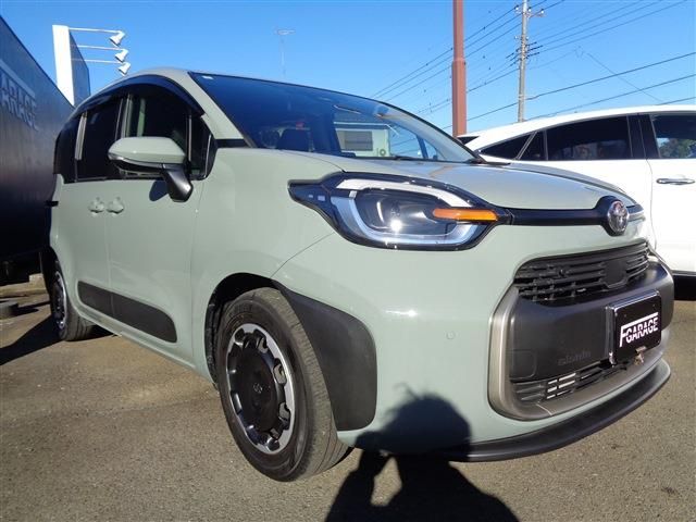 TOYOTA SIENTA HYBRID 2023