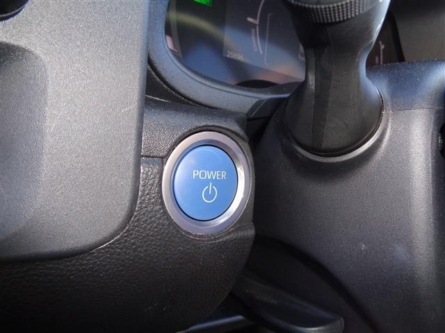 TOYOTA SIENTA HYBRID 2023