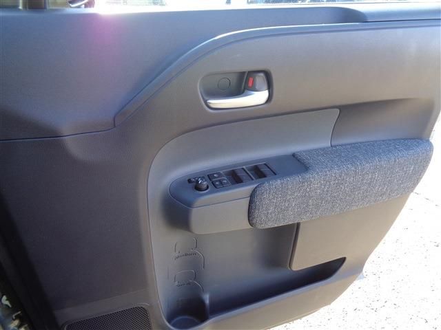 TOYOTA SIENTA HYBRID 2023