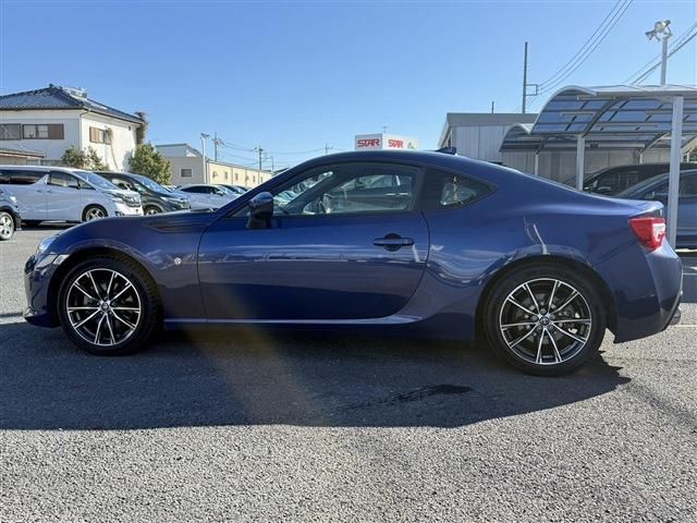 TOYOTA 86 2017