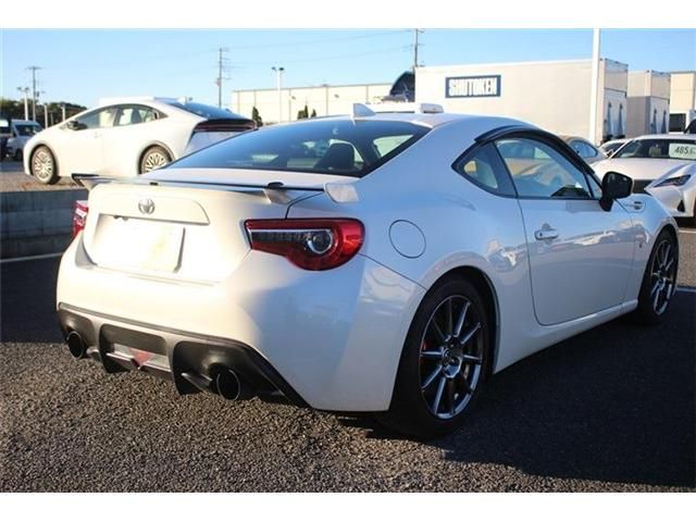 TOYOTA 86 2017