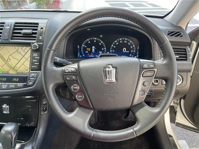 TOYOTA CROWN sedan hybrid 2009