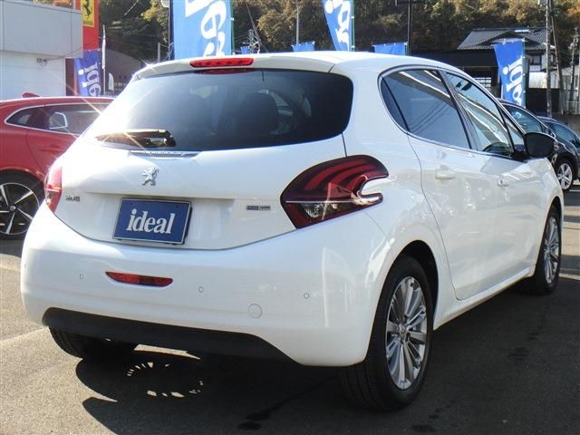 PEUGEOT PEUGEOT 208 2016