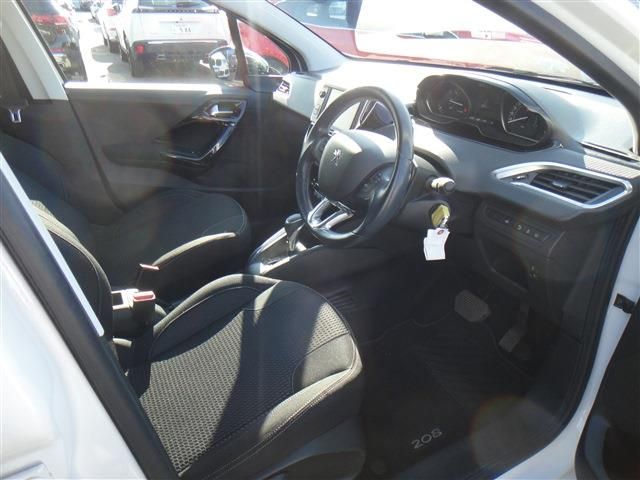 PEUGEOT PEUGEOT 208 2016