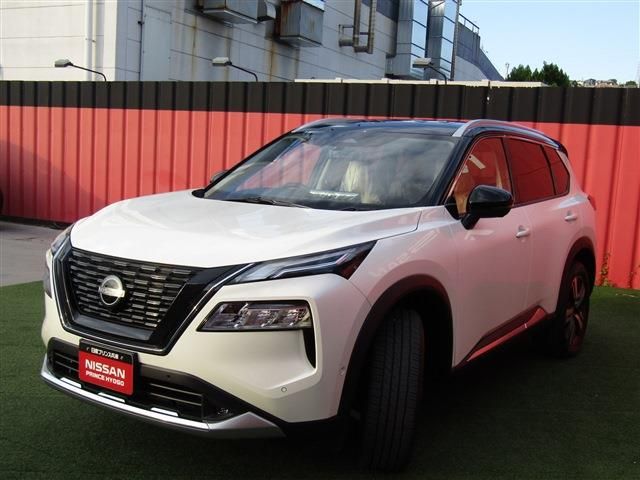 NISSAN X-TRAIL HYBRID 4WD 2025