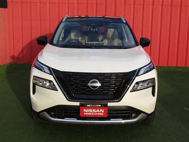 NISSAN X-TRAIL HYBRID 4WD 2025