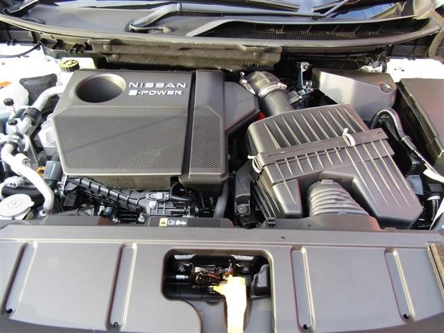 NISSAN X-TRAIL HYBRID 4WD 2025