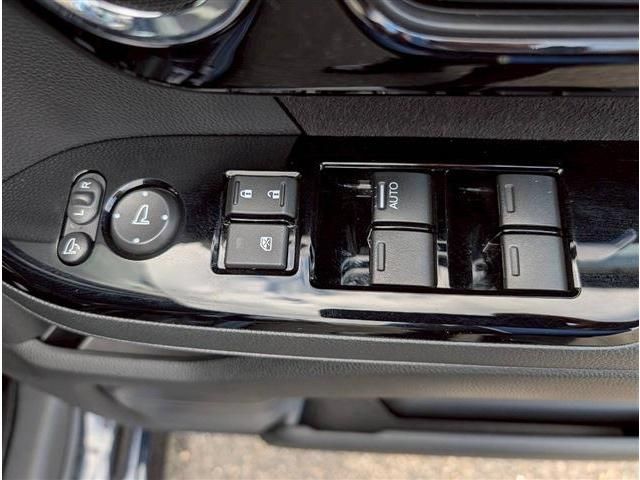 HONDA N BOX CUSTOM 2023